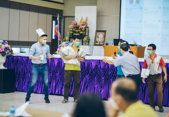 ภาพกิจกรรม  คณาจารย์และบุคลากร คณะวิทยาศาสตร์และเทคโนโลยี เข้าร่วมอบรมโครงการอบรมเชิงปฏิบัติการพัฒนาทักษะวิศวกรสังคมสำหรับอาจารย์ KPRU