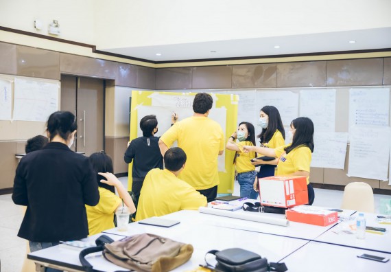 ภาพกิจกรรม  คณาจารย์และบุคลากร คณะวิทยาศาสตร์และเทคโนโลยี เข้าร่วมอบรมโครงการอบรมเชิงปฏิบัติการพัฒนาทักษะวิศวกรสังคมสำหรับอาจารย์ KPRU