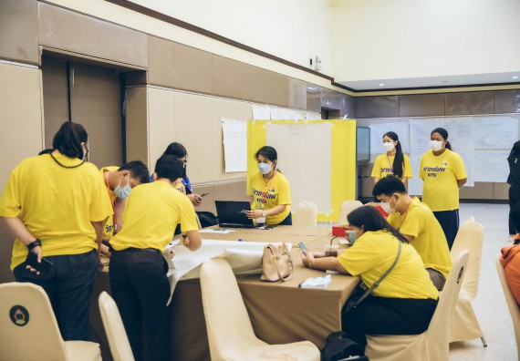 ภาพกิจกรรม  คณาจารย์และบุคลากร คณะวิทยาศาสตร์และเทคโนโลยี เข้าร่วมอบรมโครงการอบรมเชิงปฏิบัติการพัฒนาทักษะวิศวกรสังคมสำหรับอาจารย์ KPRU