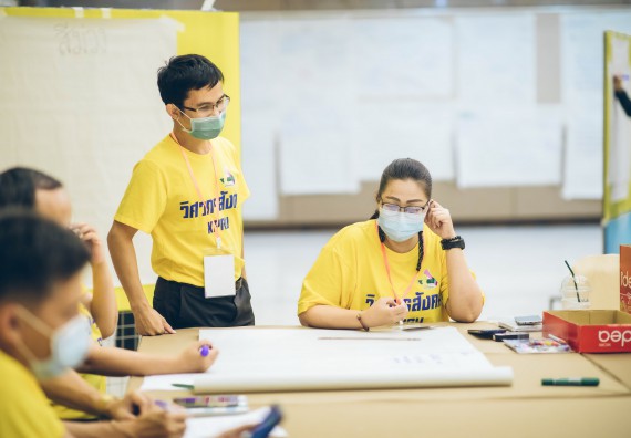 ภาพกิจกรรม  คณาจารย์และบุคลากร คณะวิทยาศาสตร์และเทคโนโลยี เข้าร่วมอบรมโครงการอบรมเชิงปฏิบัติการพัฒนาทักษะวิศวกรสังคมสำหรับอาจารย์ KPRU