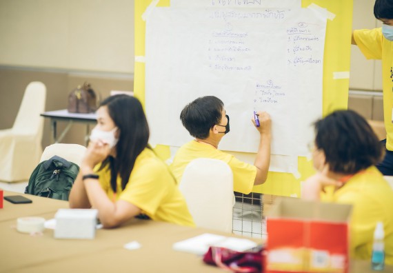 ภาพกิจกรรม  คณาจารย์และบุคลากร คณะวิทยาศาสตร์และเทคโนโลยี เข้าร่วมอบรมโครงการอบรมเชิงปฏิบัติการพัฒนาทักษะวิศวกรสังคมสำหรับอาจารย์ KPRU