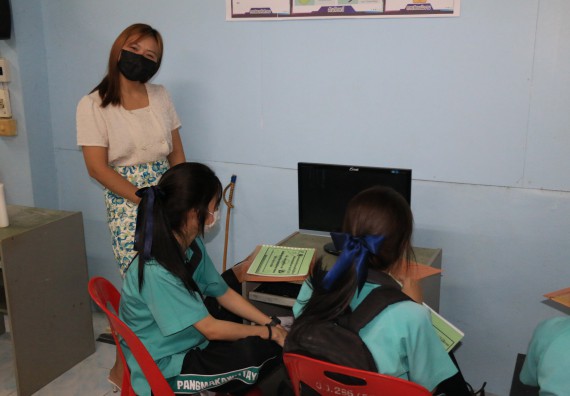 ภาพกิจกรรม  โปรแกรมวิชาวิทยาการคอมพิวเตอร์และเทคโนโลยีสารสนเทศ จัดกิจกรรมบริการวิชาการหลักสูตรวิทยาการคอมพิวเตอร์