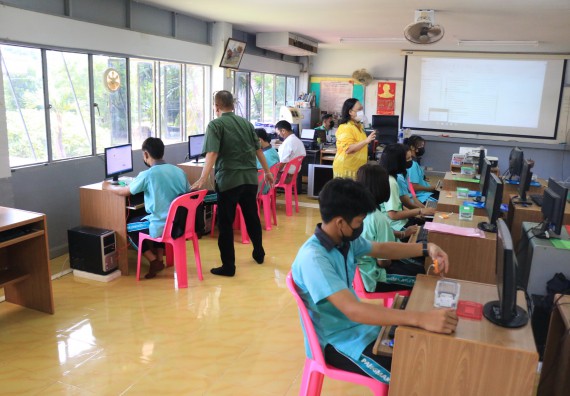 ภาพกิจกรรม  โปรแกรมวิชาวิทยาการคอมพิวเตอร์และเทคโนโลยีสารสนเทศ จัดกิจกรรมบริการวิชาการหลักสูตรวิทยาการคอมพิวเตอร์