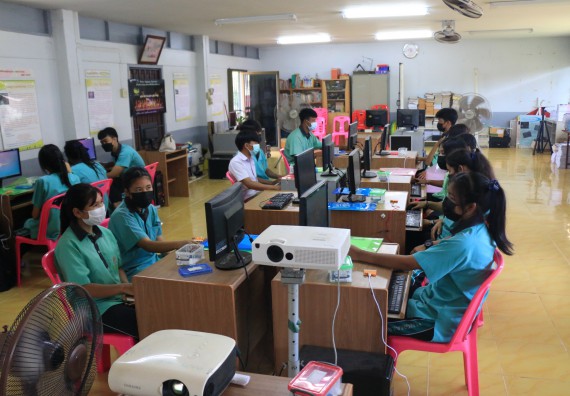 ภาพกิจกรรม  โปรแกรมวิชาวิทยาการคอมพิวเตอร์และเทคโนโลยีสารสนเทศ จัดกิจกรรมบริการวิชาการหลักสูตรวิทยาการคอมพิวเตอร์