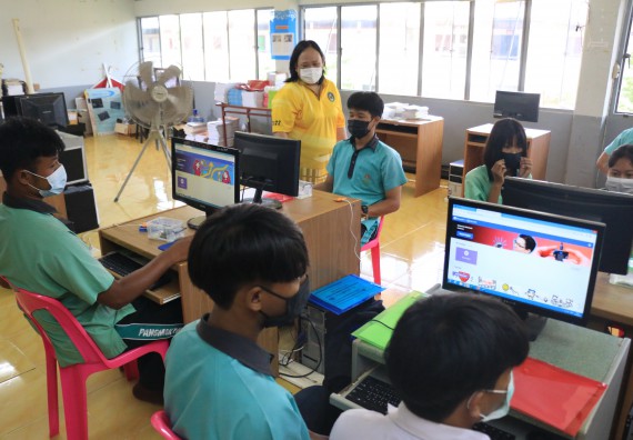 ภาพกิจกรรม  โปรแกรมวิชาวิทยาการคอมพิวเตอร์และเทคโนโลยีสารสนเทศ จัดกิจกรรมบริการวิชาการหลักสูตรวิทยาการคอมพิวเตอร์