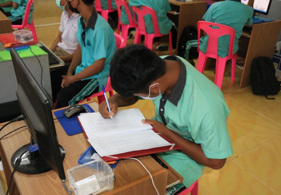 ภาพกิจกรรม  โปรแกรมวิชาวิทยาการคอมพิวเตอร์และเทคโนโลยีสารสนเทศ จัดกิจกรรมบริการวิชาการหลักสูตรวิทยาการคอมพิวเตอร์