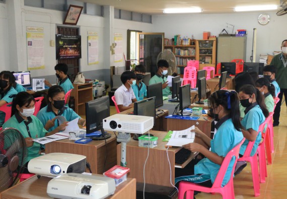 ภาพกิจกรรม  โปรแกรมวิชาวิทยาการคอมพิวเตอร์และเทคโนโลยีสารสนเทศ จัดกิจกรรมบริการวิชาการหลักสูตรวิทยาการคอมพิวเตอร์