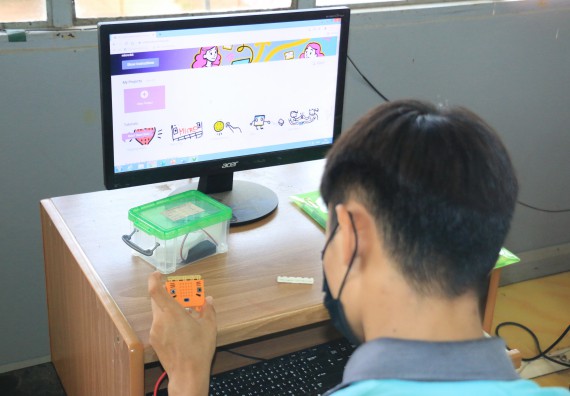 ภาพกิจกรรม  โปรแกรมวิชาวิทยาการคอมพิวเตอร์และเทคโนโลยีสารสนเทศ จัดกิจกรรมบริการวิชาการหลักสูตรวิทยาการคอมพิวเตอร์