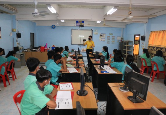 ภาพกิจกรรม  โปรแกรมวิชาวิทยาการคอมพิวเตอร์และเทคโนโลยีสารสนเทศ จัดกิจกรรมบริการวิชาการหลักสูตรวิทยาการคอมพิวเตอร์