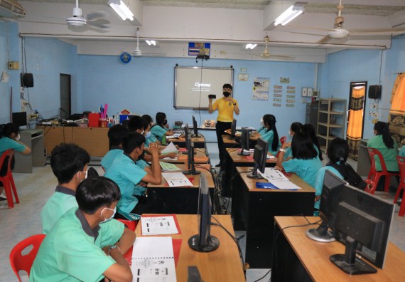 ภาพกิจกรรม  โปรแกรมวิชาวิทยาการคอมพิวเตอร์และเทคโนโลยีสารสนเทศ จัดกิจกรรมบริการวิชาการหลักสูตรวิทยาการคอมพิวเตอร์