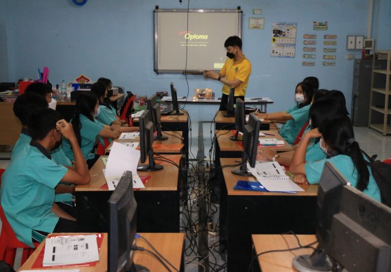 ภาพกิจกรรม  โปรแกรมวิชาวิทยาการคอมพิวเตอร์และเทคโนโลยีสารสนเทศ จัดกิจกรรมบริการวิชาการหลักสูตรวิทยาการคอมพิวเตอร์