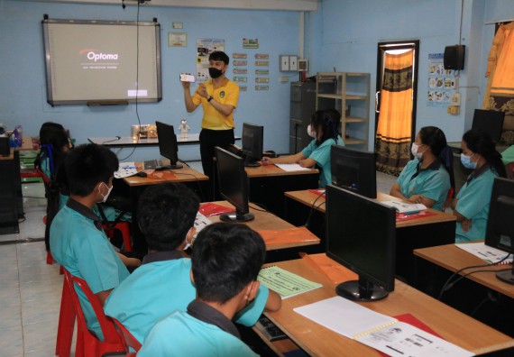 ภาพกิจกรรม  โปรแกรมวิชาวิทยาการคอมพิวเตอร์และเทคโนโลยีสารสนเทศ จัดกิจกรรมบริการวิชาการหลักสูตรวิทยาการคอมพิวเตอร์