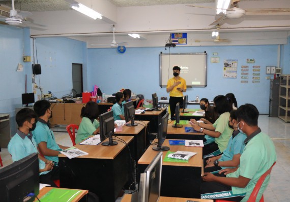 ภาพกิจกรรม  โปรแกรมวิชาวิทยาการคอมพิวเตอร์และเทคโนโลยีสารสนเทศ จัดกิจกรรมบริการวิชาการหลักสูตรวิทยาการคอมพิวเตอร์