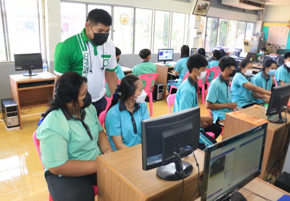 ภาพกิจกรรม  โปรแกรมวิชาวิทยาการคอมพิวเตอร์และเทคโนโลยีสารสนเทศ จัดกิจกรรมบริการวิชาการหลักสูตรวิทยาการคอมพิวเตอร์