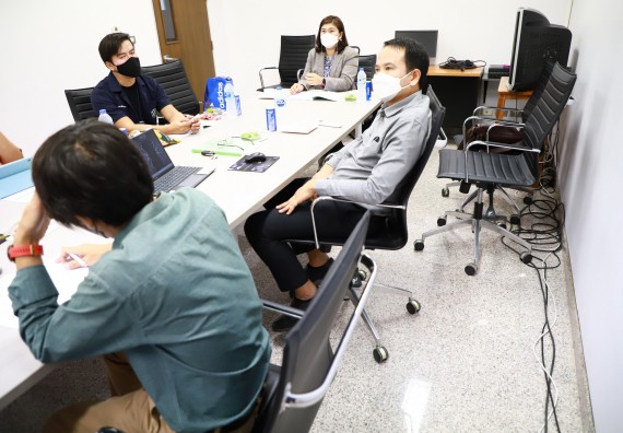 ภาพกิจกรรม  หลักสูตรสาขาวิชานวัตกรรมและธุรกิจอาหาร จัดกิจกรรมตรวจประเมินคุณภาพภายในในรูปแบบการประเมินคุณภาพการศึกษาผ่านสื่ออิเล็กทรอนิกส์ ปีการศึกษา 2565