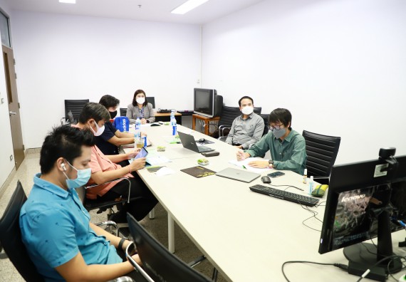 ภาพกิจกรรม  หลักสูตรสาขาวิชานวัตกรรมและธุรกิจอาหาร จัดกิจกรรมตรวจประเมินคุณภาพภายในในรูปแบบการประเมินคุณภาพการศึกษาผ่านสื่ออิเล็กทรอนิกส์ ปีการศึกษา 2565