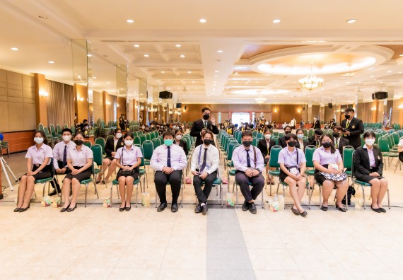 ภาพกิจกรรม  คณะวิทยาศาสตร์และเทคโนโลยี เข้าร่วมโครงการสัมมนาเชิงปฏิบัติการค่ายอาสาบำเพ็ญประโยชน์เพื่อส่งเสริมสร้างจริยธรรมและบูรณาการการเรียนรู้ เพื่อทำนุบำรุงศิลปวัฒนธรรม ครั้งที่ 7