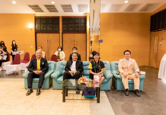 ภาพกิจกรรม  คณะวิทยาศาสตร์และเทคโนโลยี เข้าร่วมโครงการสัมมนาเชิงปฏิบัติการค่ายอาสาบำเพ็ญประโยชน์เพื่อส่งเสริมสร้างจริยธรรมและบูรณาการการเรียนรู้ เพื่อทำนุบำรุงศิลปวัฒนธรรม ครั้งที่ 7