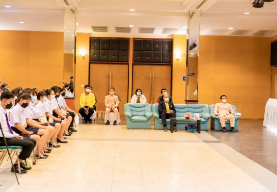 ภาพกิจกรรม  คณะวิทยาศาสตร์และเทคโนโลยี เข้าร่วมโครงการสัมมนาเชิงปฏิบัติการค่ายอาสาบำเพ็ญประโยชน์เพื่อส่งเสริมสร้างจริยธรรมและบูรณาการการเรียนรู้ เพื่อทำนุบำรุงศิลปวัฒนธรรม ครั้งที่ 7