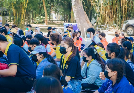 ภาพกิจกรรม  คณะวิทยาศาสตร์และเทคโนโลยี เข้าร่วมโครงการสัมมนาเชิงปฏิบัติการค่ายอาสาบำเพ็ญประโยชน์เพื่อส่งเสริมสร้างจริยธรรมและบูรณาการการเรียนรู้ เพื่อทำนุบำรุงศิลปวัฒนธรรม ครั้งที่ 7