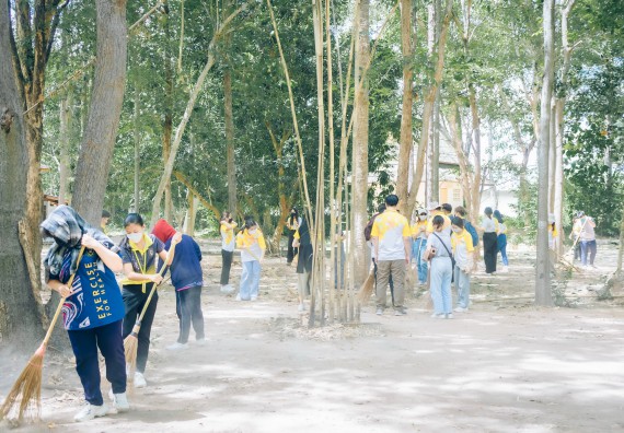 ภาพกิจกรรม  คณะวิทยาศาสตร์และเทคโนโลยี เข้าร่วมโครงการสัมมนาเชิงปฏิบัติการค่ายอาสาบำเพ็ญประโยชน์เพื่อส่งเสริมสร้างจริยธรรมและบูรณาการการเรียนรู้ เพื่อทำนุบำรุงศิลปวัฒนธรรม ครั้งที่ 7