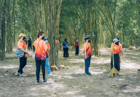 ภาพกิจกรรม  คณะวิทยาศาสตร์และเทคโนโลยี เข้าร่วมโครงการสัมมนาเชิงปฏิบัติการค่ายอาสาบำเพ็ญประโยชน์เพื่อส่งเสริมสร้างจริยธรรมและบูรณาการการเรียนรู้ เพื่อทำนุบำรุงศิลปวัฒนธรรม ครั้งที่ 7