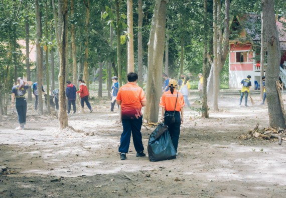 ภาพกิจกรรม  คณะวิทยาศาสตร์และเทคโนโลยี เข้าร่วมโครงการสัมมนาเชิงปฏิบัติการค่ายอาสาบำเพ็ญประโยชน์เพื่อส่งเสริมสร้างจริยธรรมและบูรณาการการเรียนรู้ เพื่อทำนุบำรุงศิลปวัฒนธรรม ครั้งที่ 7