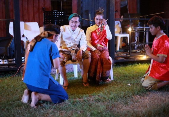 ภาพกิจกรรม  คณะวิทยาศาสตร์และเทคโนโลยี เข้าร่วมโครงการสัมมนาเชิงปฏิบัติการค่ายอาสาบำเพ็ญประโยชน์เพื่อส่งเสริมสร้างจริยธรรมและบูรณาการการเรียนรู้ เพื่อทำนุบำรุงศิลปวัฒนธรรม ครั้งที่ 7