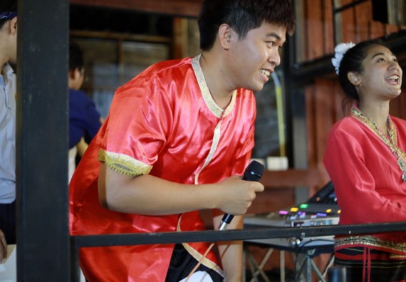 ภาพกิจกรรม  คณะวิทยาศาสตร์และเทคโนโลยี เข้าร่วมโครงการสัมมนาเชิงปฏิบัติการค่ายอาสาบำเพ็ญประโยชน์เพื่อส่งเสริมสร้างจริยธรรมและบูรณาการการเรียนรู้ เพื่อทำนุบำรุงศิลปวัฒนธรรม ครั้งที่ 7