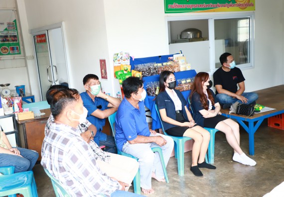 ภาพกิจกรรม  คณะวิทยาศาสตร์และเทคโนโลยี มหาวิทยาลัยราชภัฏกำแพงเพชร ลงพื้นที่ติดตามการให้บริการวิชาการและยกระดับผลิตภัณฑ์ชุมชน ของกลุ่มวิสาหกิจชุมชนกล้วยน้ำหว้าแปลงใหญ่