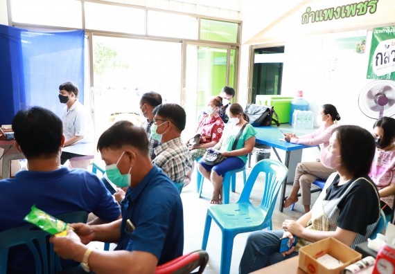 ภาพกิจกรรม  คณะวิทยาศาสตร์และเทคโนโลยี มหาวิทยาลัยราชภัฏกำแพงเพชร ลงพื้นที่ติดตามการให้บริการวิชาการและยกระดับผลิตภัณฑ์ชุมชน ของกลุ่มวิสาหกิจชุมชนกล้วยน้ำหว้าแปลงใหญ่