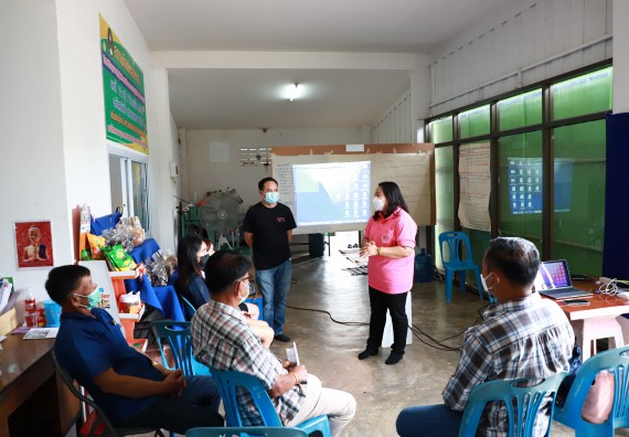 ภาพกิจกรรม  คณะวิทยาศาสตร์และเทคโนโลยี มหาวิทยาลัยราชภัฏกำแพงเพชร ลงพื้นที่ติดตามการให้บริการวิชาการและยกระดับผลิตภัณฑ์ชุมชน ของกลุ่มวิสาหกิจชุมชนกล้วยน้ำหว้าแปลงใหญ่