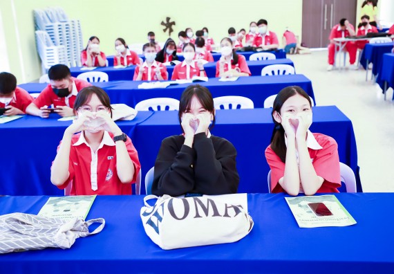 ภาพกิจกรรม  คณะวิทยาศาสตร์และเทคโนโลยี จัดโครงการค่ายวิทยาศาสตร์นักเรียนห้องเรียนพิเศษวิทยาศาสตร์  และโครงการค่ายวิทยาศาสตร์นักเรียนห้องเรียนพิเศษวิทยาศาสตร์เทคโนโลยี ภาษาอังกฤษ คณิตศาสตร์ (STEM) ระดับชั้นมัธยมศึกษาปีที่ 2