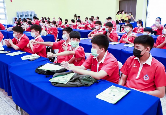 ภาพกิจกรรม  คณะวิทยาศาสตร์และเทคโนโลยี จัดโครงการค่ายวิทยาศาสตร์นักเรียนห้องเรียนพิเศษวิทยาศาสตร์  และโครงการค่ายวิทยาศาสตร์นักเรียนห้องเรียนพิเศษวิทยาศาสตร์เทคโนโลยี ภาษาอังกฤษ คณิตศาสตร์ (STEM) ระดับชั้นมัธยมศึกษาปีที่ 2