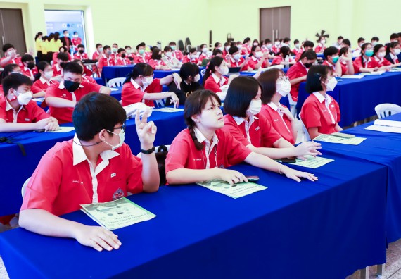 ภาพกิจกรรม  คณะวิทยาศาสตร์และเทคโนโลยี จัดโครงการค่ายวิทยาศาสตร์นักเรียนห้องเรียนพิเศษวิทยาศาสตร์  และโครงการค่ายวิทยาศาสตร์นักเรียนห้องเรียนพิเศษวิทยาศาสตร์เทคโนโลยี ภาษาอังกฤษ คณิตศาสตร์ (STEM) ระดับชั้นมัธยมศึกษาปีที่ 2