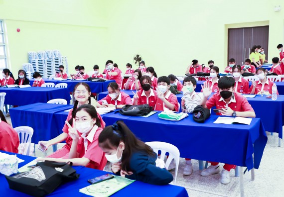 ภาพกิจกรรม  คณะวิทยาศาสตร์และเทคโนโลยี จัดโครงการค่ายวิทยาศาสตร์นักเรียนห้องเรียนพิเศษวิทยาศาสตร์  และโครงการค่ายวิทยาศาสตร์นักเรียนห้องเรียนพิเศษวิทยาศาสตร์เทคโนโลยี ภาษาอังกฤษ คณิตศาสตร์ (STEM) ระดับชั้นมัธยมศึกษาปีที่ 2