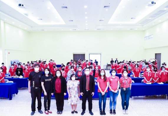 ภาพกิจกรรม  คณะวิทยาศาสตร์และเทคโนโลยี จัดโครงการค่ายวิทยาศาสตร์นักเรียนห้องเรียนพิเศษวิทยาศาสตร์  และโครงการค่ายวิทยาศาสตร์นักเรียนห้องเรียนพิเศษวิทยาศาสตร์เทคโนโลยี ภาษาอังกฤษ คณิตศาสตร์ (STEM) ระดับชั้นมัธยมศึกษาปีที่ 2