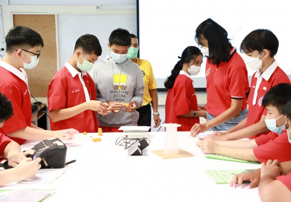 ภาพกิจกรรม  คณะวิทยาศาสตร์และเทคโนโลยี จัดโครงการค่ายวิทยาศาสตร์นักเรียนห้องเรียนพิเศษวิทยาศาสตร์  และโครงการค่ายวิทยาศาสตร์นักเรียนห้องเรียนพิเศษวิทยาศาสตร์เทคโนโลยี ภาษาอังกฤษ คณิตศาสตร์ (STEM) ระดับชั้นมัธยมศึกษาปีที่ 2