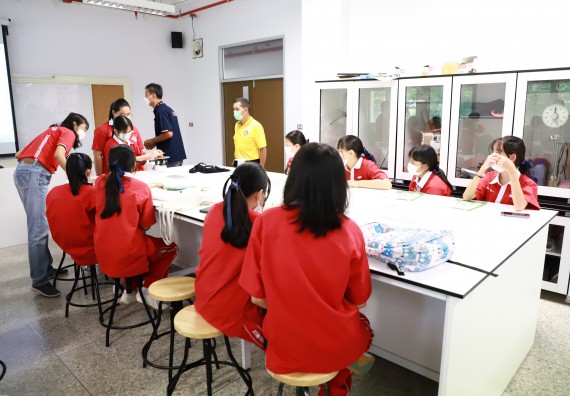 ภาพกิจกรรม  คณะวิทยาศาสตร์และเทคโนโลยี จัดโครงการค่ายวิทยาศาสตร์นักเรียนห้องเรียนพิเศษวิทยาศาสตร์  และโครงการค่ายวิทยาศาสตร์นักเรียนห้องเรียนพิเศษวิทยาศาสตร์เทคโนโลยี ภาษาอังกฤษ คณิตศาสตร์ (STEM) ระดับชั้นมัธยมศึกษาปีที่ 2