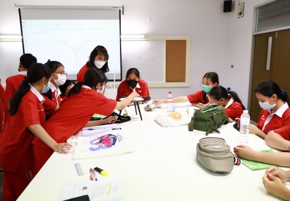 ภาพกิจกรรม  คณะวิทยาศาสตร์และเทคโนโลยี จัดโครงการค่ายวิทยาศาสตร์นักเรียนห้องเรียนพิเศษวิทยาศาสตร์  และโครงการค่ายวิทยาศาสตร์นักเรียนห้องเรียนพิเศษวิทยาศาสตร์เทคโนโลยี ภาษาอังกฤษ คณิตศาสตร์ (STEM) ระดับชั้นมัธยมศึกษาปีที่ 2