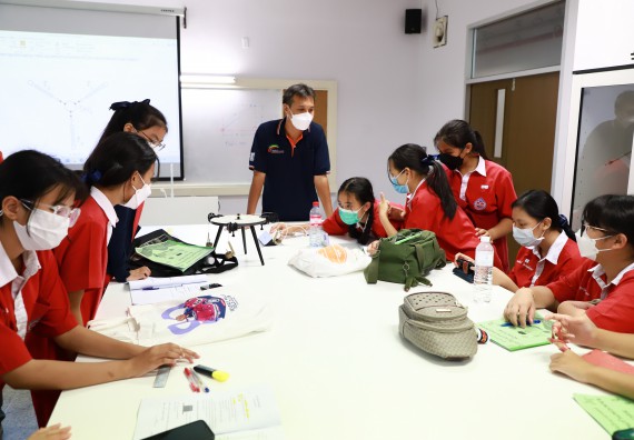 ภาพกิจกรรม  คณะวิทยาศาสตร์และเทคโนโลยี จัดโครงการค่ายวิทยาศาสตร์นักเรียนห้องเรียนพิเศษวิทยาศาสตร์  และโครงการค่ายวิทยาศาสตร์นักเรียนห้องเรียนพิเศษวิทยาศาสตร์เทคโนโลยี ภาษาอังกฤษ คณิตศาสตร์ (STEM) ระดับชั้นมัธยมศึกษาปีที่ 2