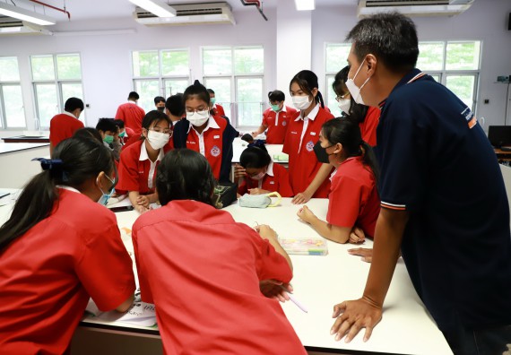 ภาพกิจกรรม  คณะวิทยาศาสตร์และเทคโนโลยี จัดโครงการค่ายวิทยาศาสตร์นักเรียนห้องเรียนพิเศษวิทยาศาสตร์  และโครงการค่ายวิทยาศาสตร์นักเรียนห้องเรียนพิเศษวิทยาศาสตร์เทคโนโลยี ภาษาอังกฤษ คณิตศาสตร์ (STEM) ระดับชั้นมัธยมศึกษาปีที่ 2