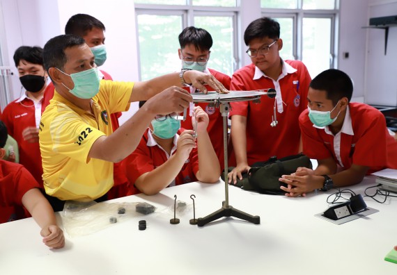 ภาพกิจกรรม  คณะวิทยาศาสตร์และเทคโนโลยี จัดโครงการค่ายวิทยาศาสตร์นักเรียนห้องเรียนพิเศษวิทยาศาสตร์  และโครงการค่ายวิทยาศาสตร์นักเรียนห้องเรียนพิเศษวิทยาศาสตร์เทคโนโลยี ภาษาอังกฤษ คณิตศาสตร์ (STEM) ระดับชั้นมัธยมศึกษาปีที่ 2