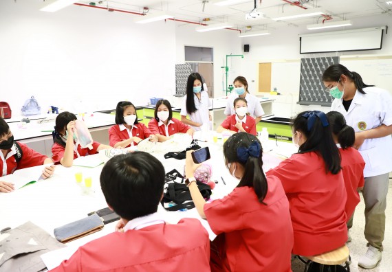 ภาพกิจกรรม  คณะวิทยาศาสตร์และเทคโนโลยี จัดโครงการค่ายวิทยาศาสตร์นักเรียนห้องเรียนพิเศษวิทยาศาสตร์  และโครงการค่ายวิทยาศาสตร์นักเรียนห้องเรียนพิเศษวิทยาศาสตร์เทคโนโลยี ภาษาอังกฤษ คณิตศาสตร์ (STEM) ระดับชั้นมัธยมศึกษาปีที่ 2