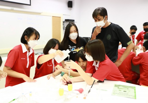 ภาพกิจกรรม  คณะวิทยาศาสตร์และเทคโนโลยี จัดโครงการค่ายวิทยาศาสตร์นักเรียนห้องเรียนพิเศษวิทยาศาสตร์  และโครงการค่ายวิทยาศาสตร์นักเรียนห้องเรียนพิเศษวิทยาศาสตร์เทคโนโลยี ภาษาอังกฤษ คณิตศาสตร์ (STEM) ระดับชั้นมัธยมศึกษาปีที่ 2