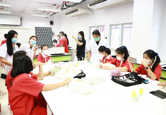 ภาพกิจกรรม  คณะวิทยาศาสตร์และเทคโนโลยี จัดโครงการค่ายวิทยาศาสตร์นักเรียนห้องเรียนพิเศษวิทยาศาสตร์  และโครงการค่ายวิทยาศาสตร์นักเรียนห้องเรียนพิเศษวิทยาศาสตร์เทคโนโลยี ภาษาอังกฤษ คณิตศาสตร์ (STEM) ระดับชั้นมัธยมศึกษาปีที่ 2