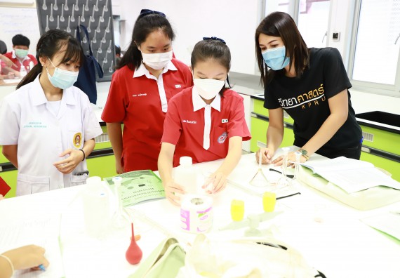 ภาพกิจกรรม  คณะวิทยาศาสตร์และเทคโนโลยี จัดโครงการค่ายวิทยาศาสตร์นักเรียนห้องเรียนพิเศษวิทยาศาสตร์  และโครงการค่ายวิทยาศาสตร์นักเรียนห้องเรียนพิเศษวิทยาศาสตร์เทคโนโลยี ภาษาอังกฤษ คณิตศาสตร์ (STEM) ระดับชั้นมัธยมศึกษาปีที่ 2