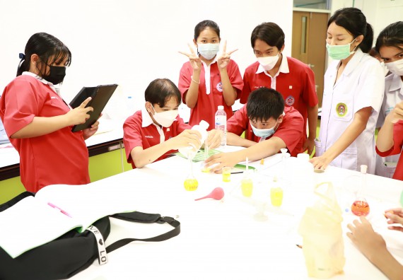 ภาพกิจกรรม  คณะวิทยาศาสตร์และเทคโนโลยี จัดโครงการค่ายวิทยาศาสตร์นักเรียนห้องเรียนพิเศษวิทยาศาสตร์  และโครงการค่ายวิทยาศาสตร์นักเรียนห้องเรียนพิเศษวิทยาศาสตร์เทคโนโลยี ภาษาอังกฤษ คณิตศาสตร์ (STEM) ระดับชั้นมัธยมศึกษาปีที่ 2