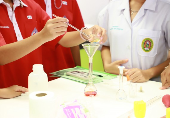 ภาพกิจกรรม  คณะวิทยาศาสตร์และเทคโนโลยี จัดโครงการค่ายวิทยาศาสตร์นักเรียนห้องเรียนพิเศษวิทยาศาสตร์  และโครงการค่ายวิทยาศาสตร์นักเรียนห้องเรียนพิเศษวิทยาศาสตร์เทคโนโลยี ภาษาอังกฤษ คณิตศาสตร์ (STEM) ระดับชั้นมัธยมศึกษาปีที่ 2