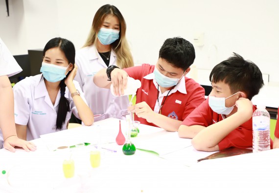 ภาพกิจกรรม  คณะวิทยาศาสตร์และเทคโนโลยี จัดโครงการค่ายวิทยาศาสตร์นักเรียนห้องเรียนพิเศษวิทยาศาสตร์  และโครงการค่ายวิทยาศาสตร์นักเรียนห้องเรียนพิเศษวิทยาศาสตร์เทคโนโลยี ภาษาอังกฤษ คณิตศาสตร์ (STEM) ระดับชั้นมัธยมศึกษาปีที่ 2